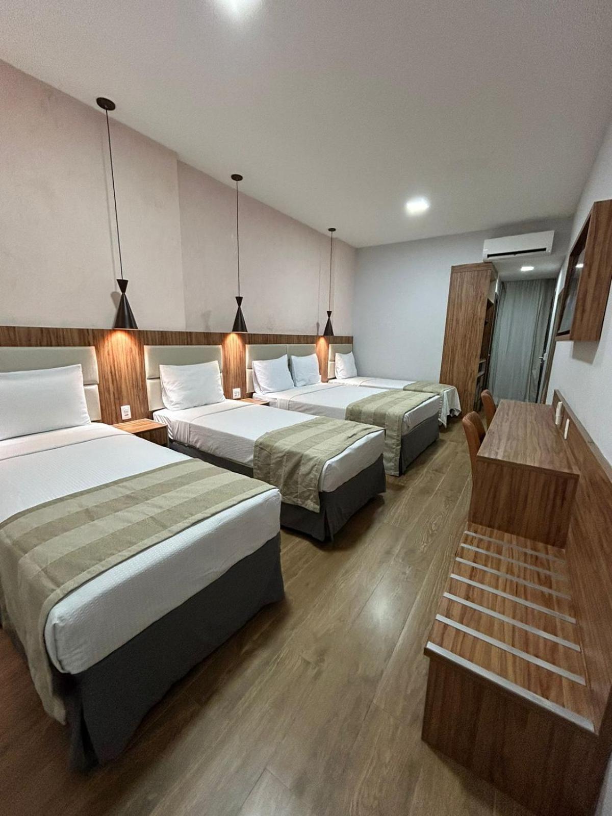 Deluxe Family Suite